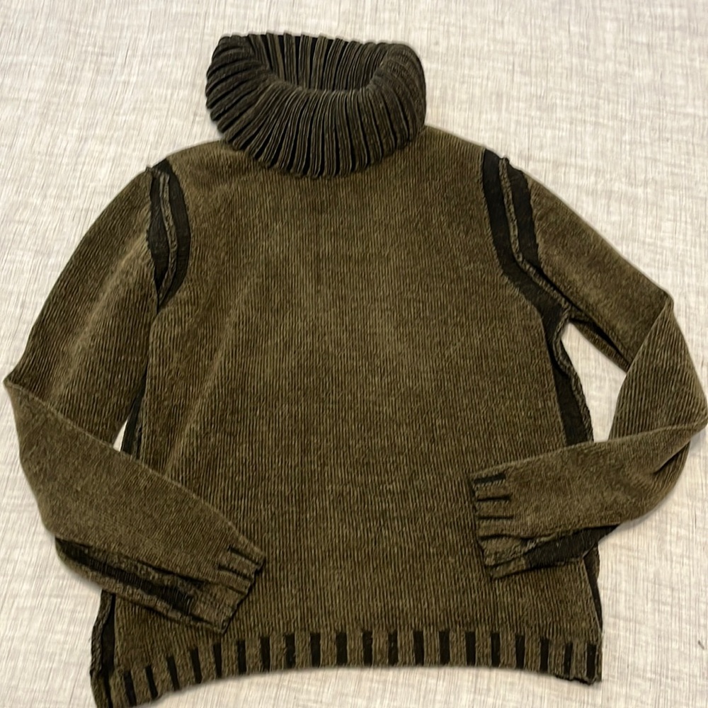 Vintage Angel Sabri Ozel wool chenille turtleneck sweater